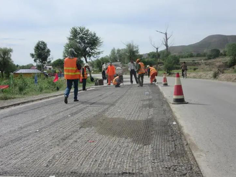 玻璃纤维布在公路工程路面中的应用